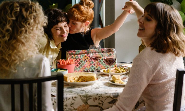 ITV Studios Buys Majority Stake in Spanish ‘Valeria’ Producer Plano a Plano