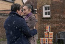 Sofia Carson & Corey Mylchreest Talk My Oxford Year’s Rain Kiss, Coldplay Cover | Interview