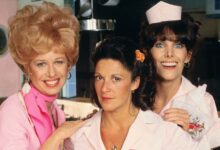 Polly Holliday, Flo, the “Kiss My Grits” Waitress on ‘Alice,’ Dies at 88